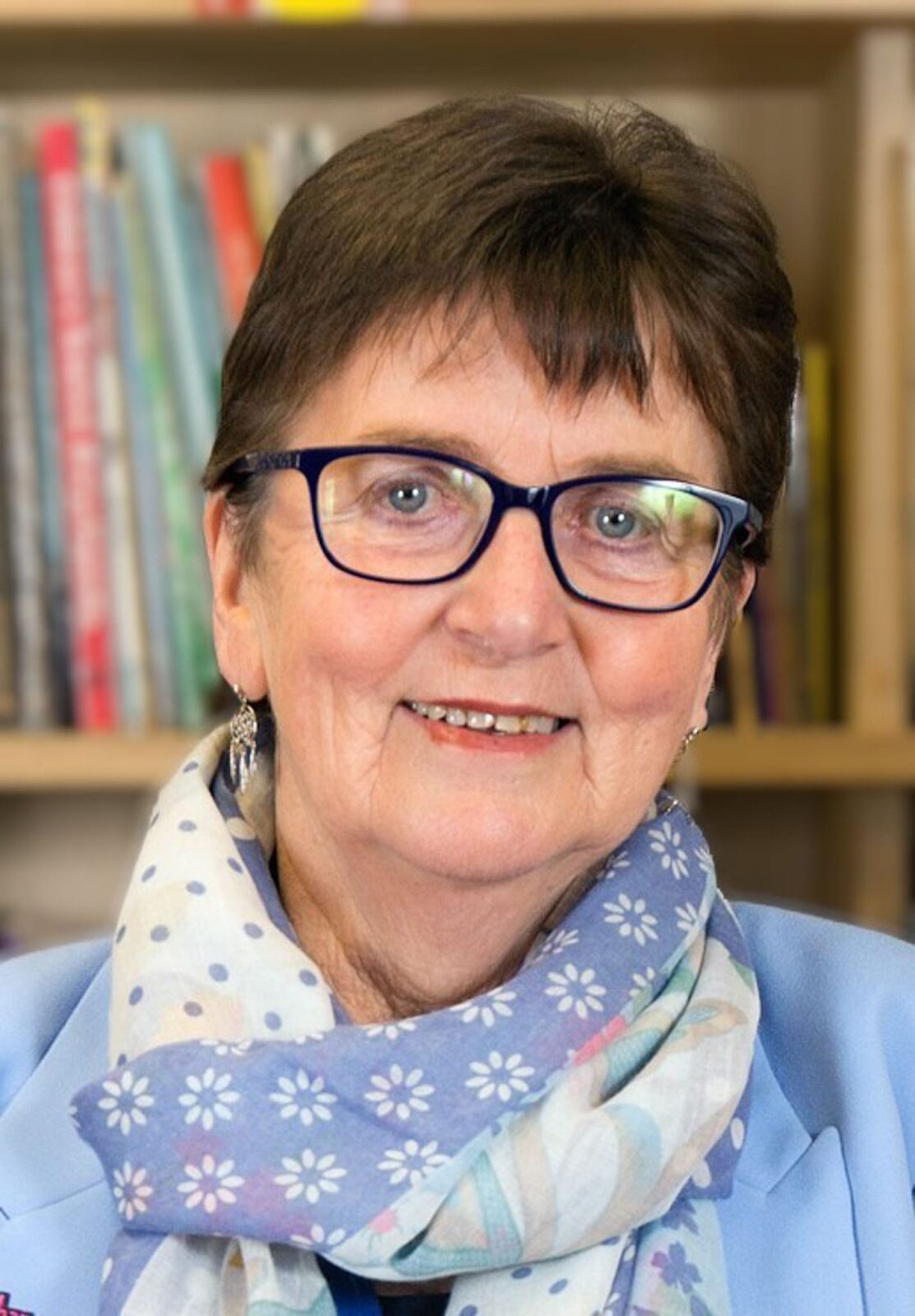 Áíne Ní Ghlinn-Laureate na nÓg with Ailbhe Leantouni and Freya Ní Eoin from Gaelscoil Lios na nÓG in Ranalegh.