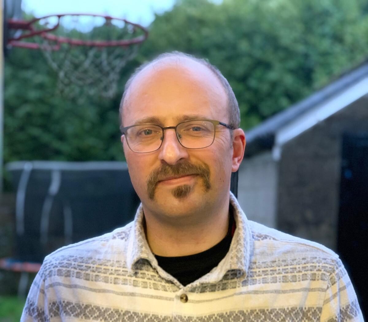 Aneirin Karadog author headshot